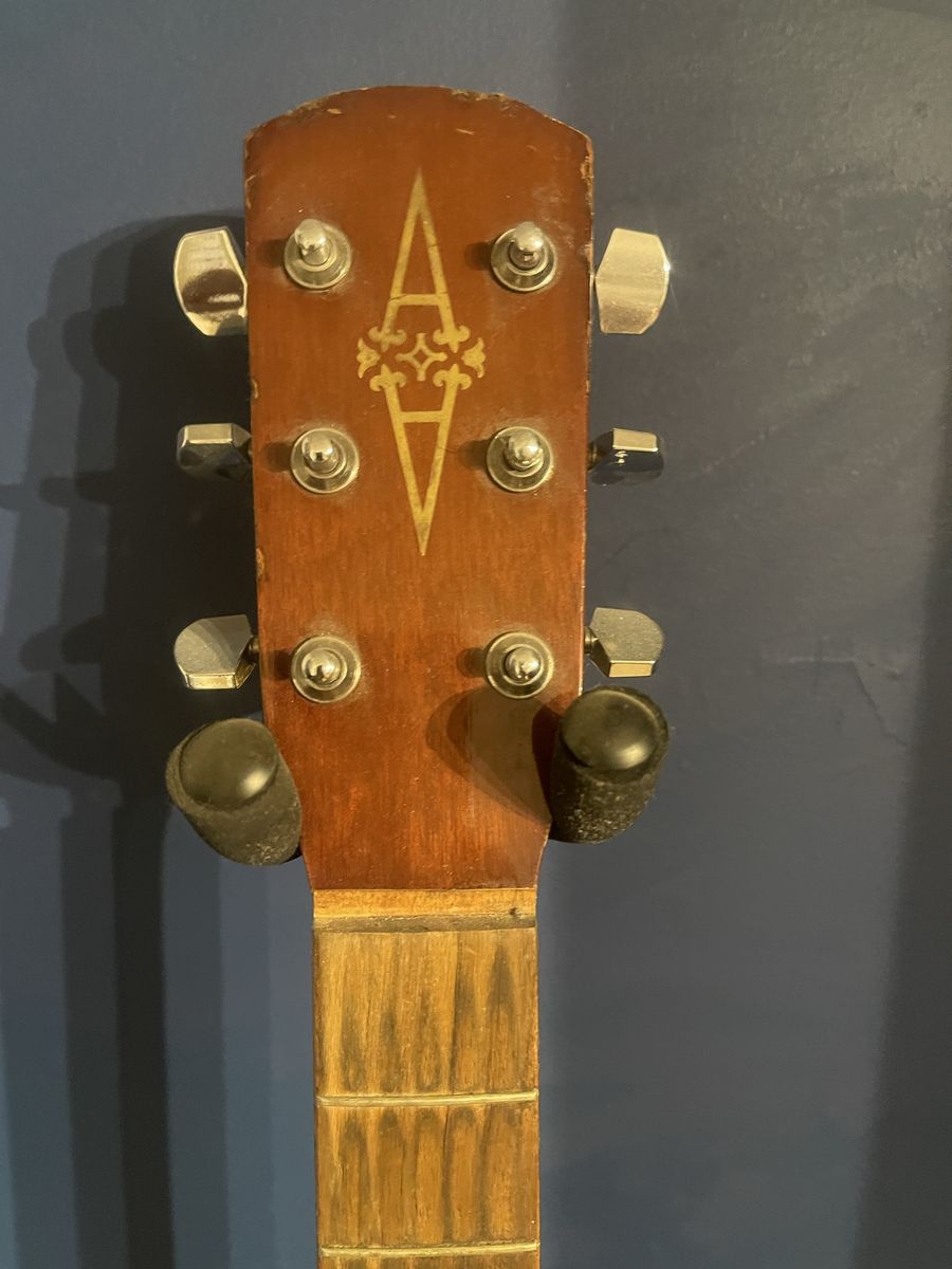 Main image 2
