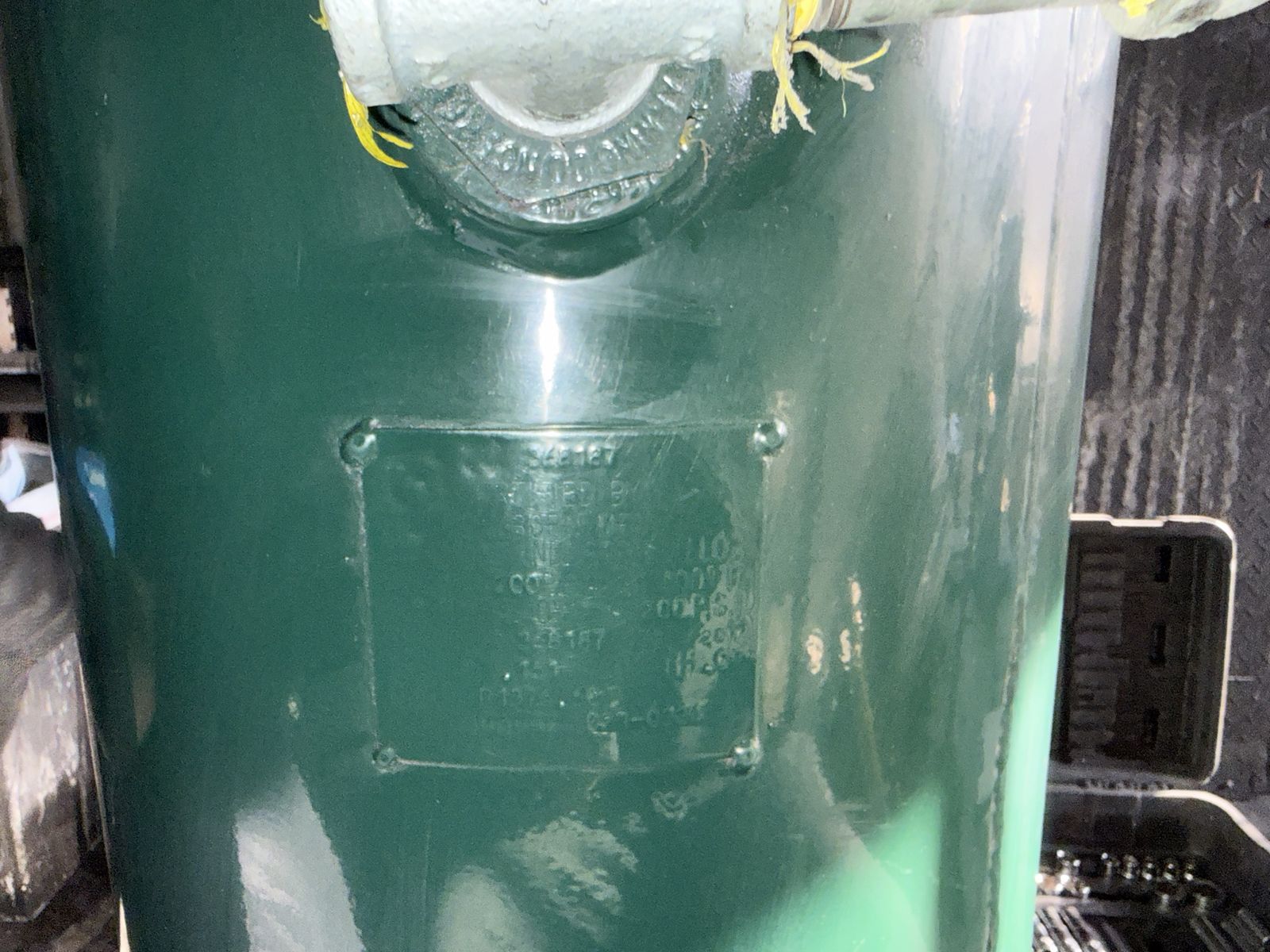 Main image 3