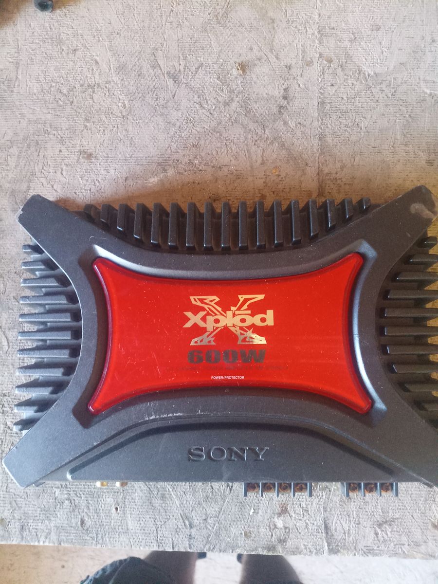 Car amp