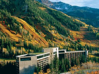 Week stay at the Cliff Lodge, Snowbird Utah