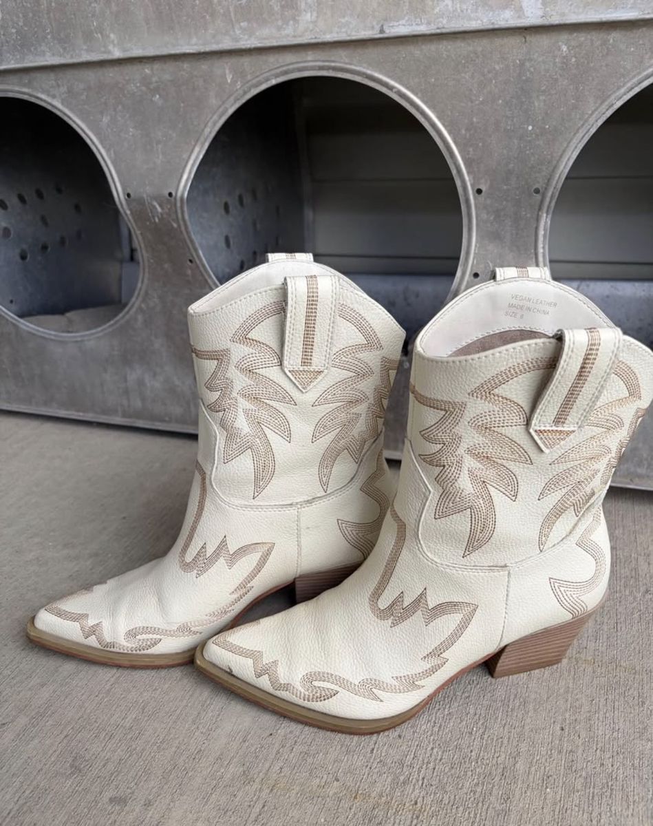 Oasis Society Cowgirl Boots