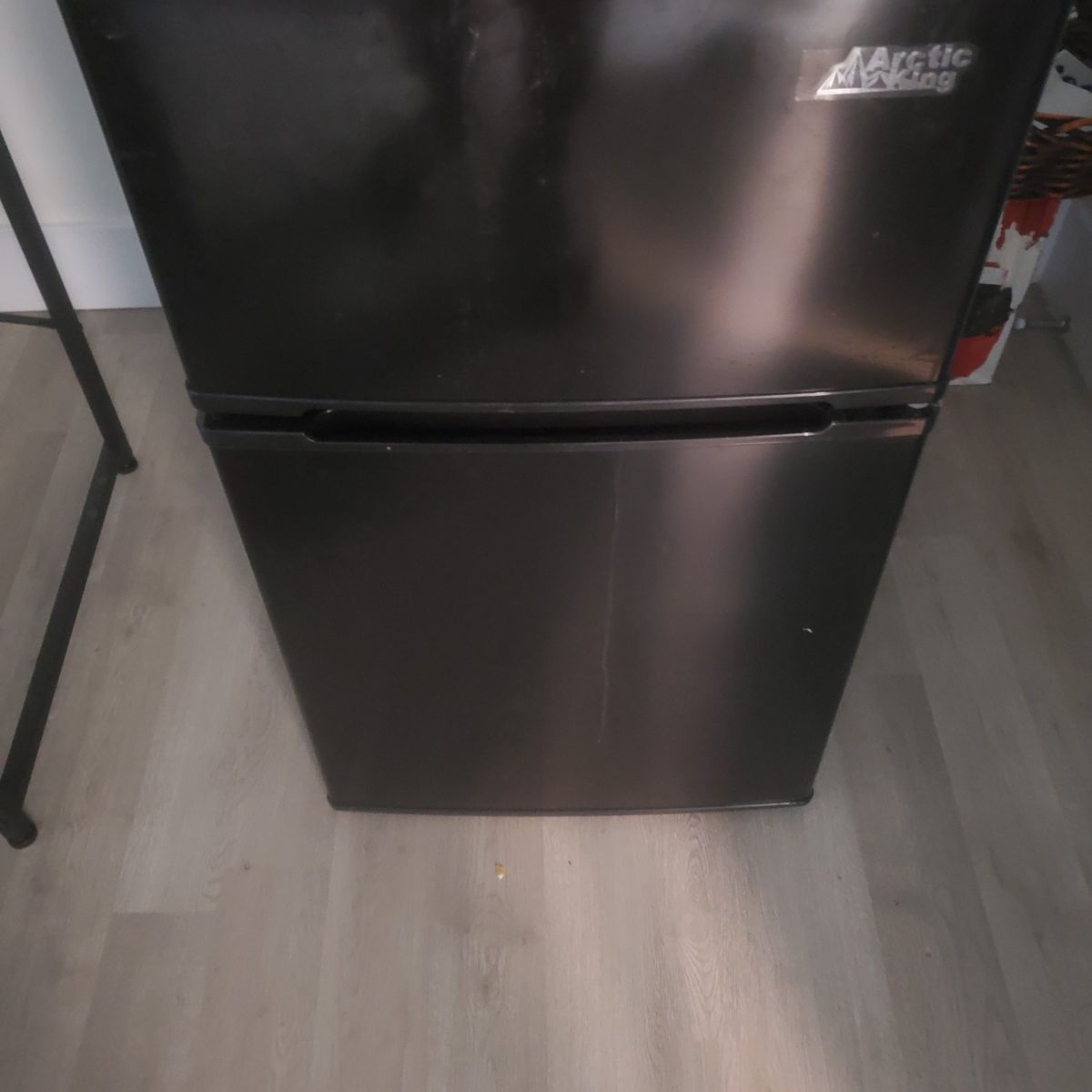 Mini Fridge w/freezer