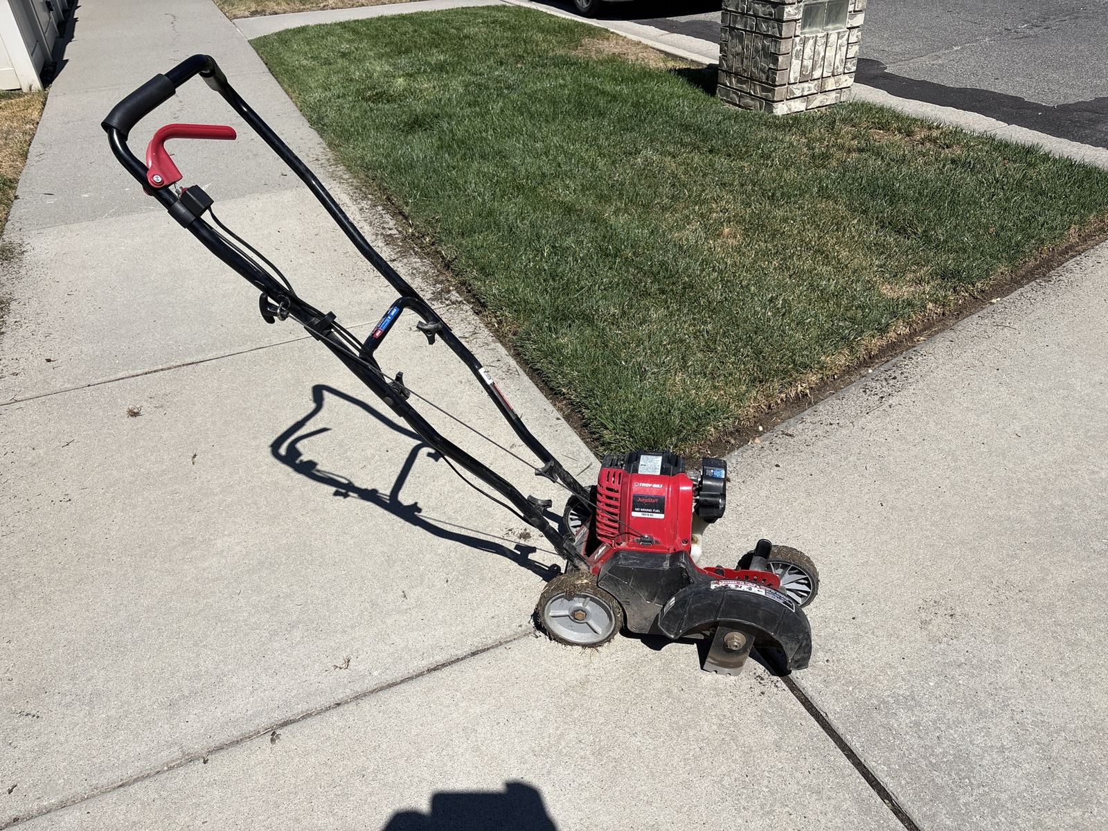 No Gas Mix  Troy-Bilt Edger 4 Cycle 