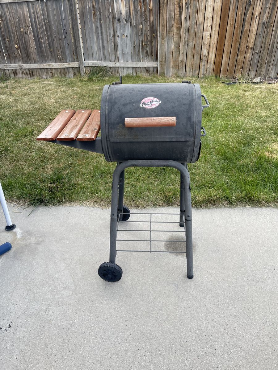 Char-griller charcoal grill