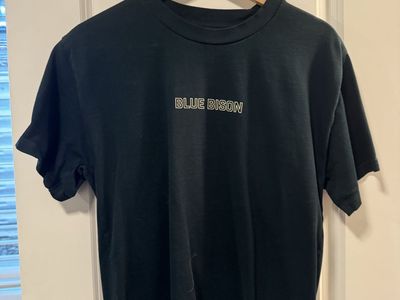 Blue Bison 'My Drug Of Choice Is White Powder' Ski Graphic T-Shirt - Black, Size Small