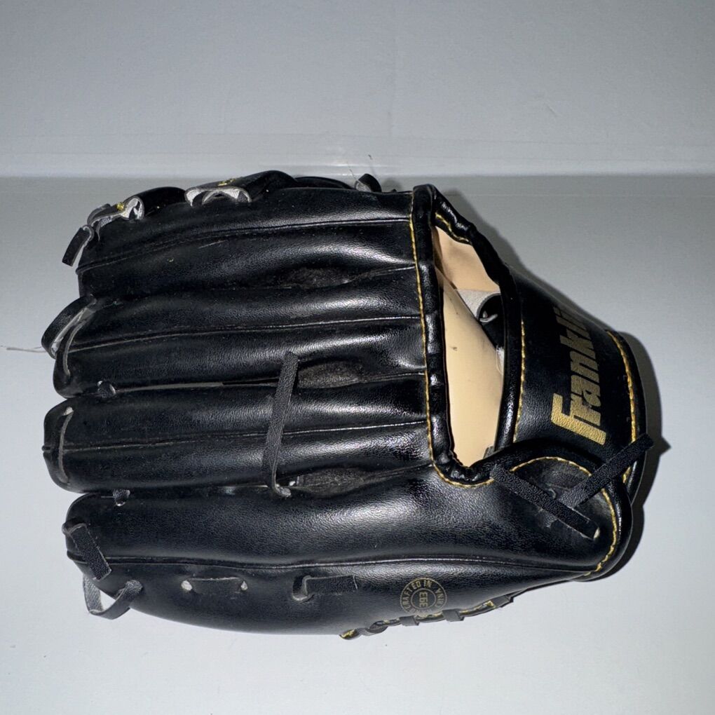 FranklIn 9 Inch T-ball Baseball Glove Mitt Catch
