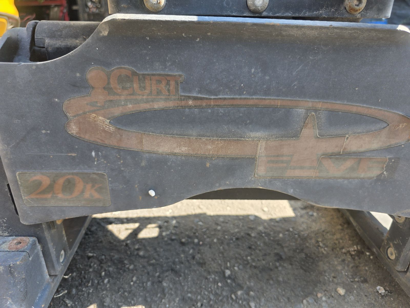 CURT 20K Fifth Wheel Hitch Assembly with Slider Base