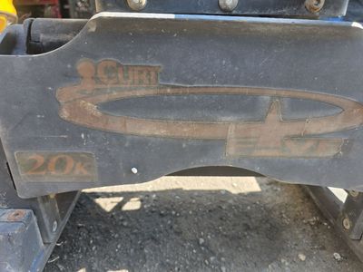 CURT 20K Fifth Wheel Hitch Assembly with Slider Base