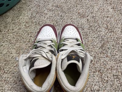 Nike Jordan 1 Mids