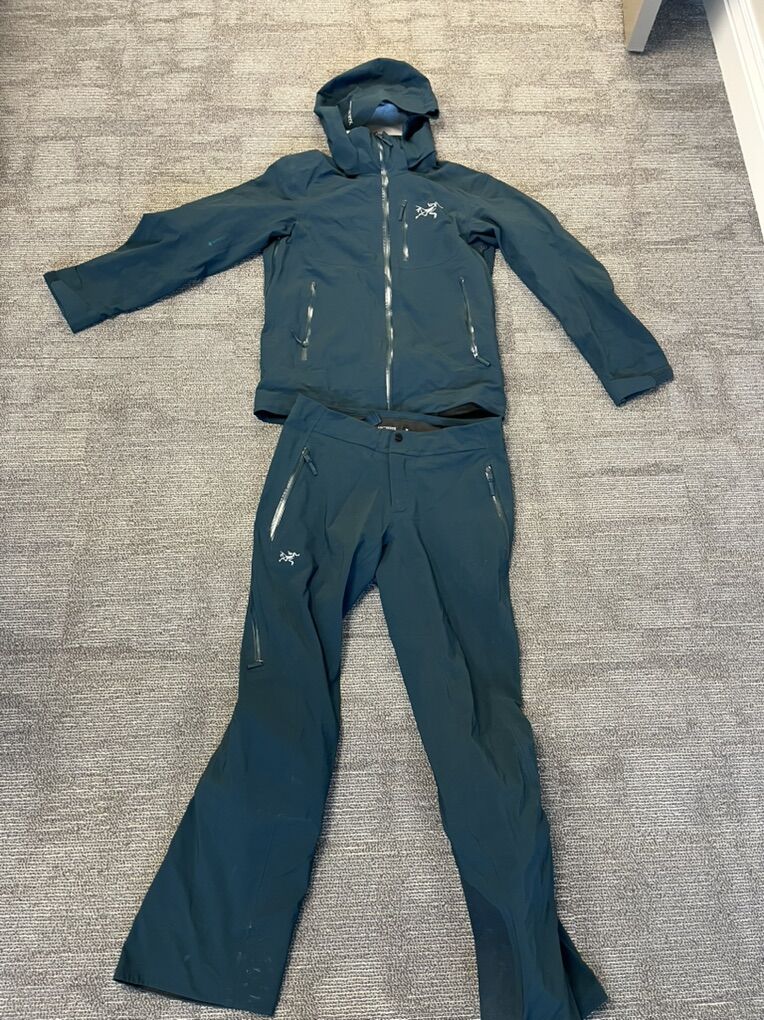 Gore-tex Arc'teryx Cassiar Jacket and pants