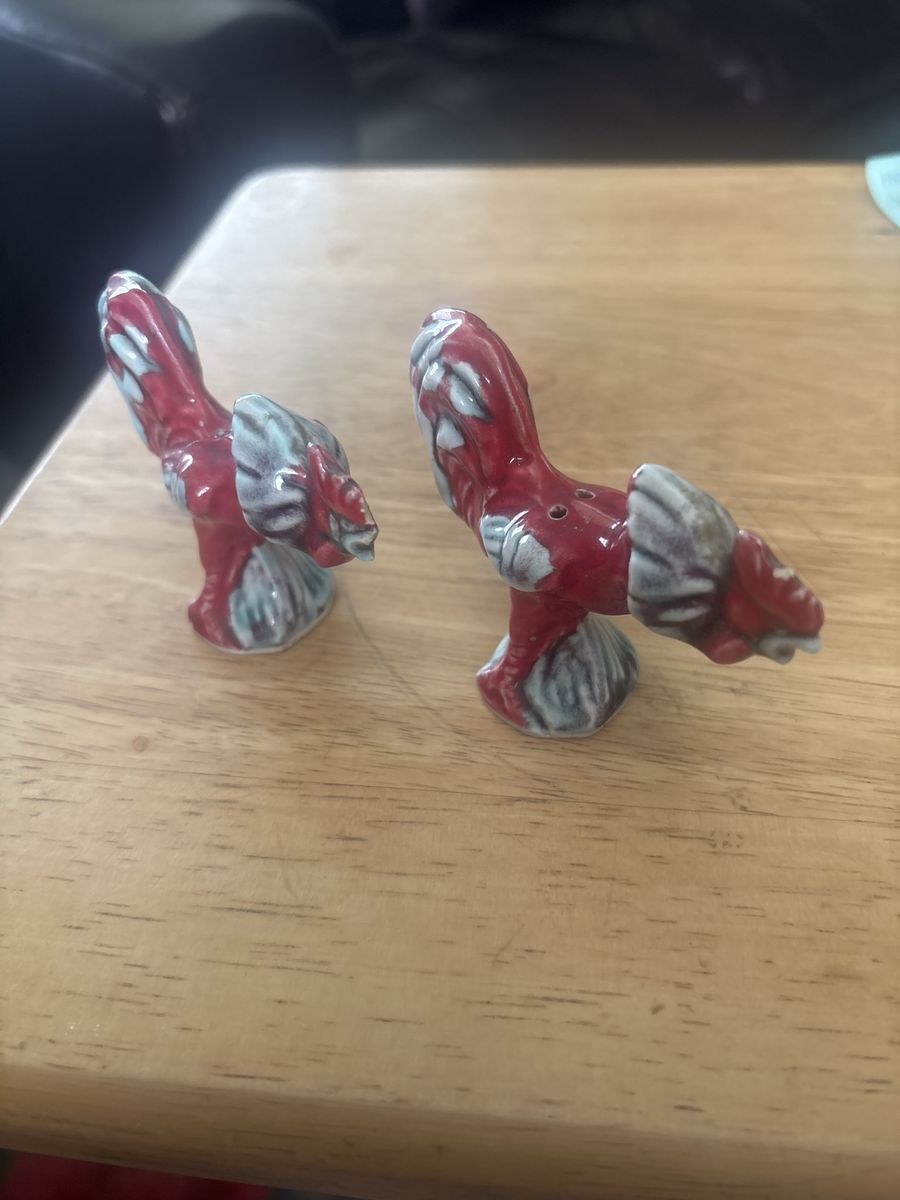 Vintage Ceramic Rooster Salt and Pepper Shakers - Red and Gray Decorative Set