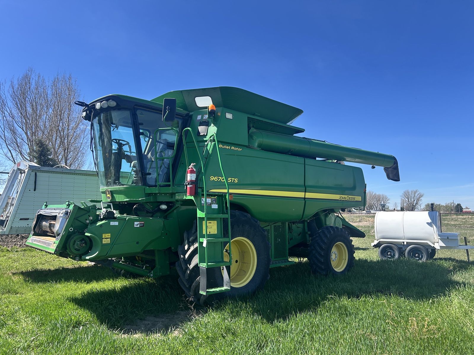 2011 John Deere 9670 STS ombine & JD 625R Header