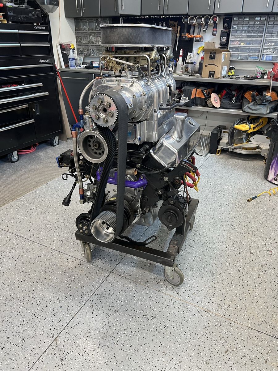 Complete boat motor
