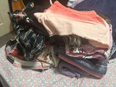 Women's Mixed Clothing Lot - Sizes Medium & Large