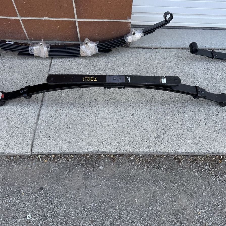 Genuine GM Rear Leaf Spring (85827253) – Single Unit – Silverado/Sierra 1500 (2024-2026)