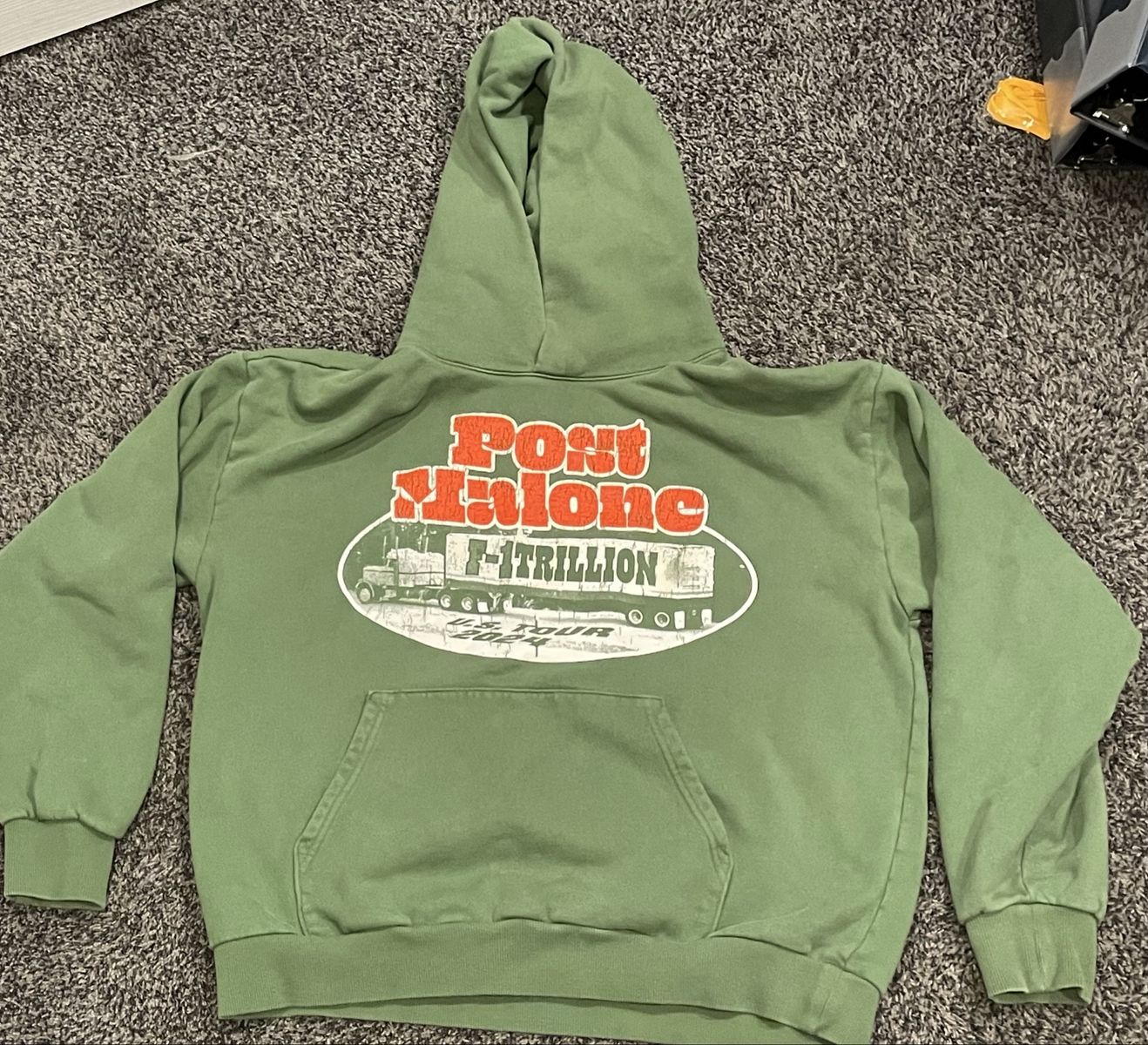 Post Malone F-1 Trillion US Tour 2024 Green Hoodie XL