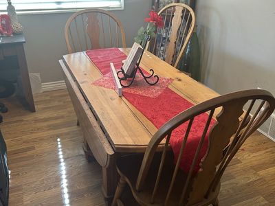 Kitchen table