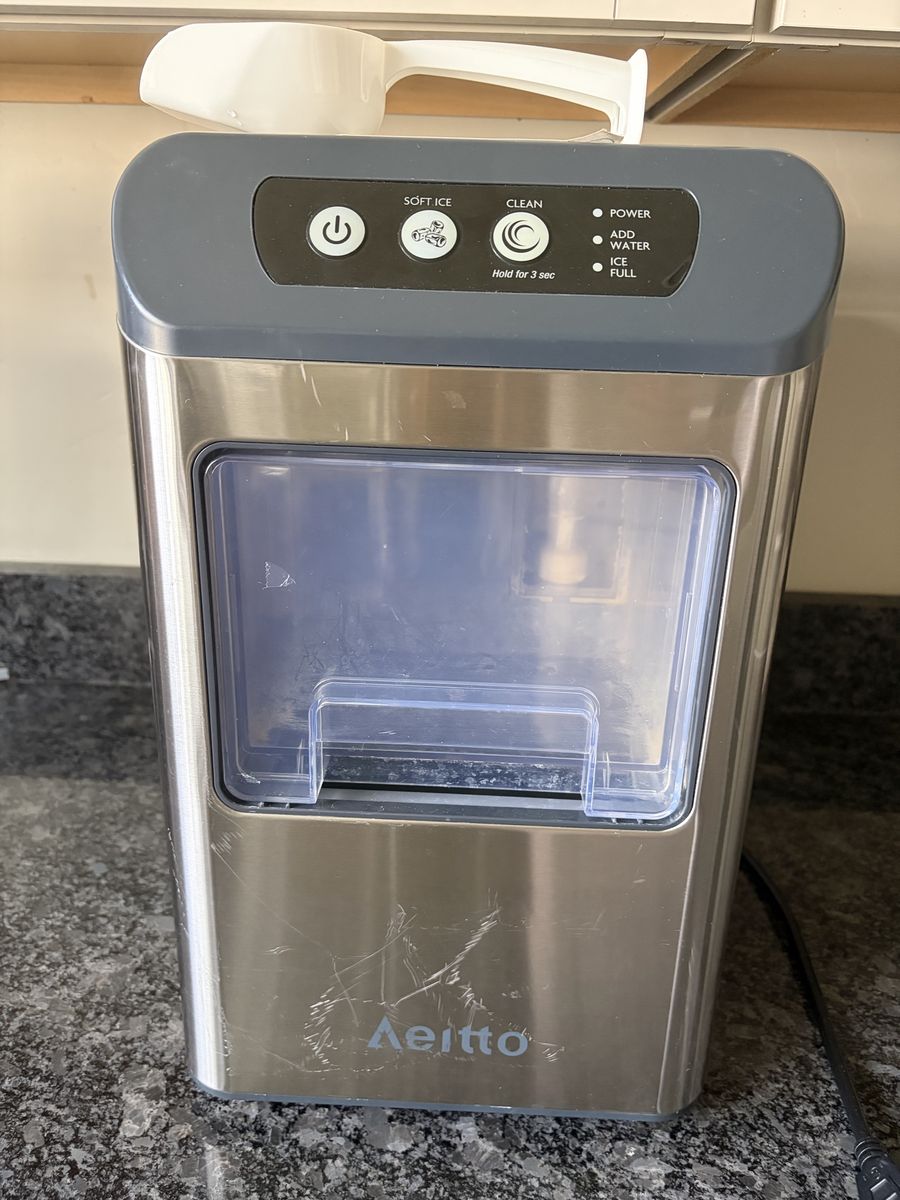 Aietto CB23D Countertop Soft Pebble Ice Maker Machine