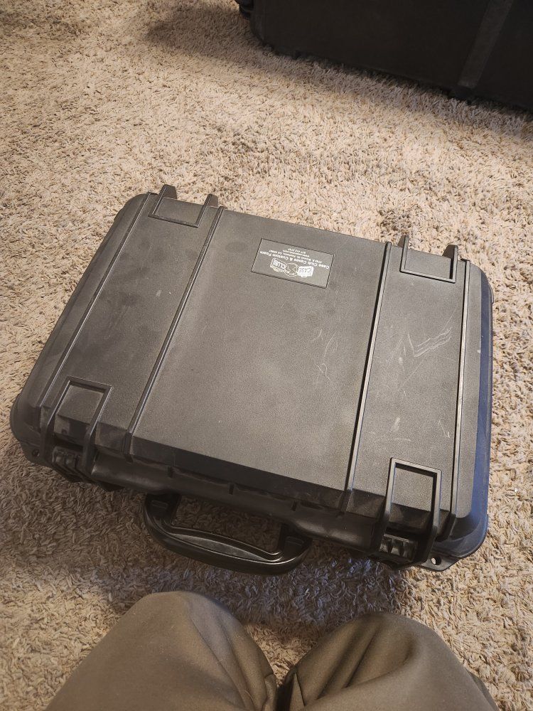 Case Club Heavy Duty Hard Protective Waterproof 6 pistol case.