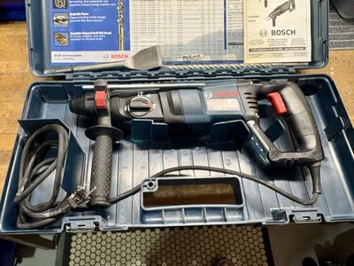 Bosch Bulldog Xtreme SDS-plus Rotary Hammer Drill Kit - Used, Corded Electric