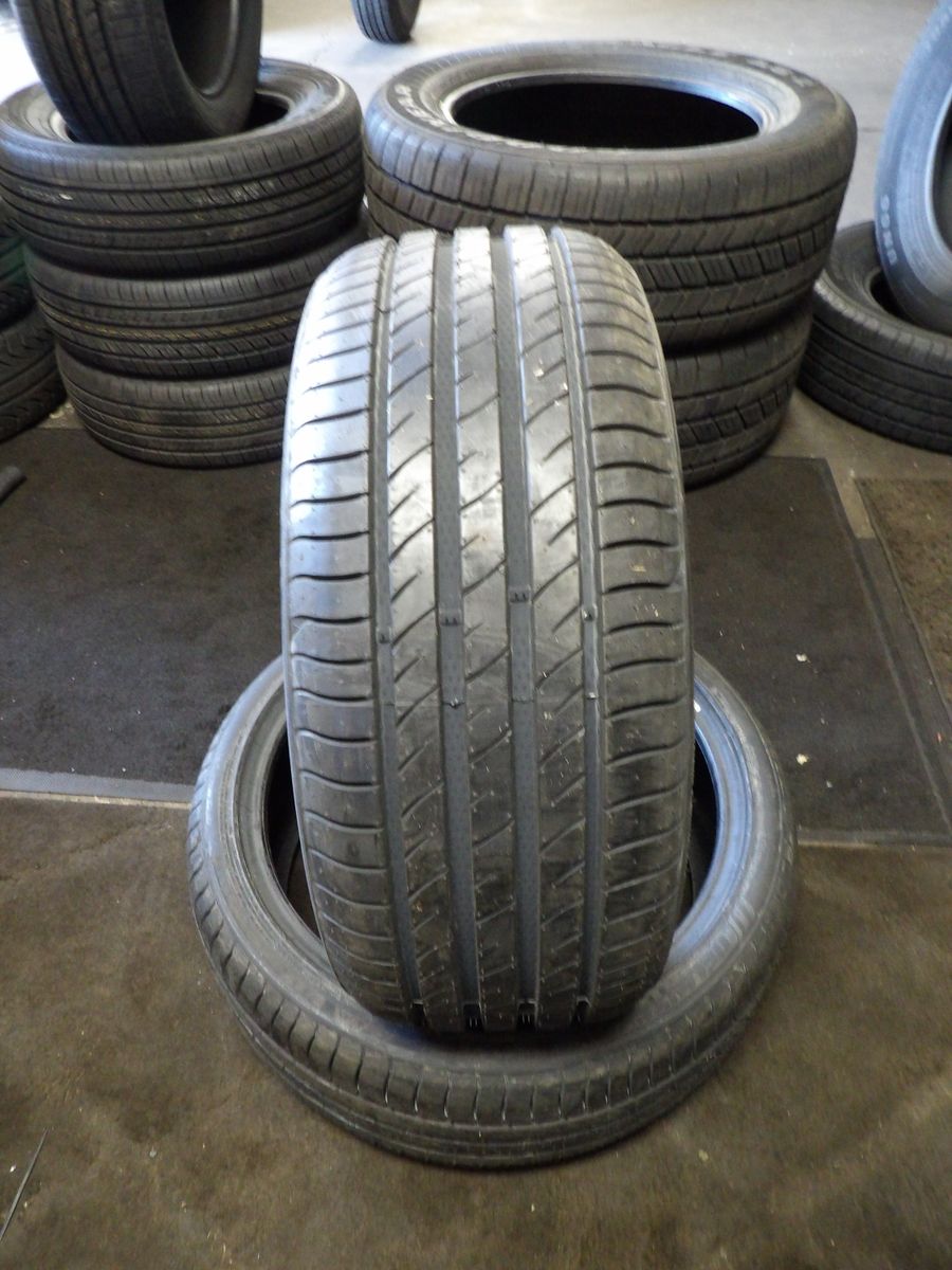 215/40R18 DELINTE PAIR OF TWO NEW TIRES