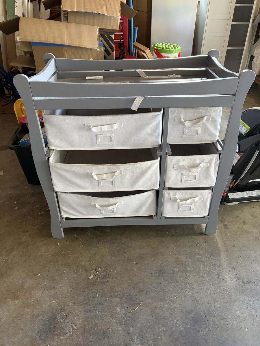 Baby changing table