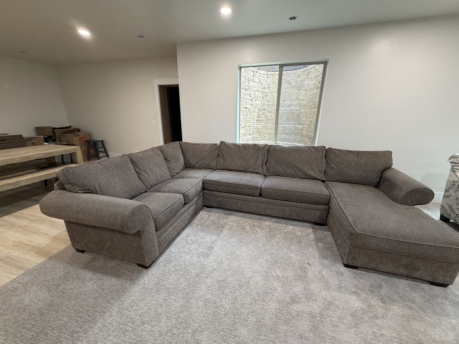 Large grey Fabric Sectional Sofa with Chaise