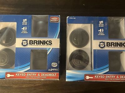 2 Brinks Keyed Entry Door Knob & Deadbolt Set Model 2104-150)