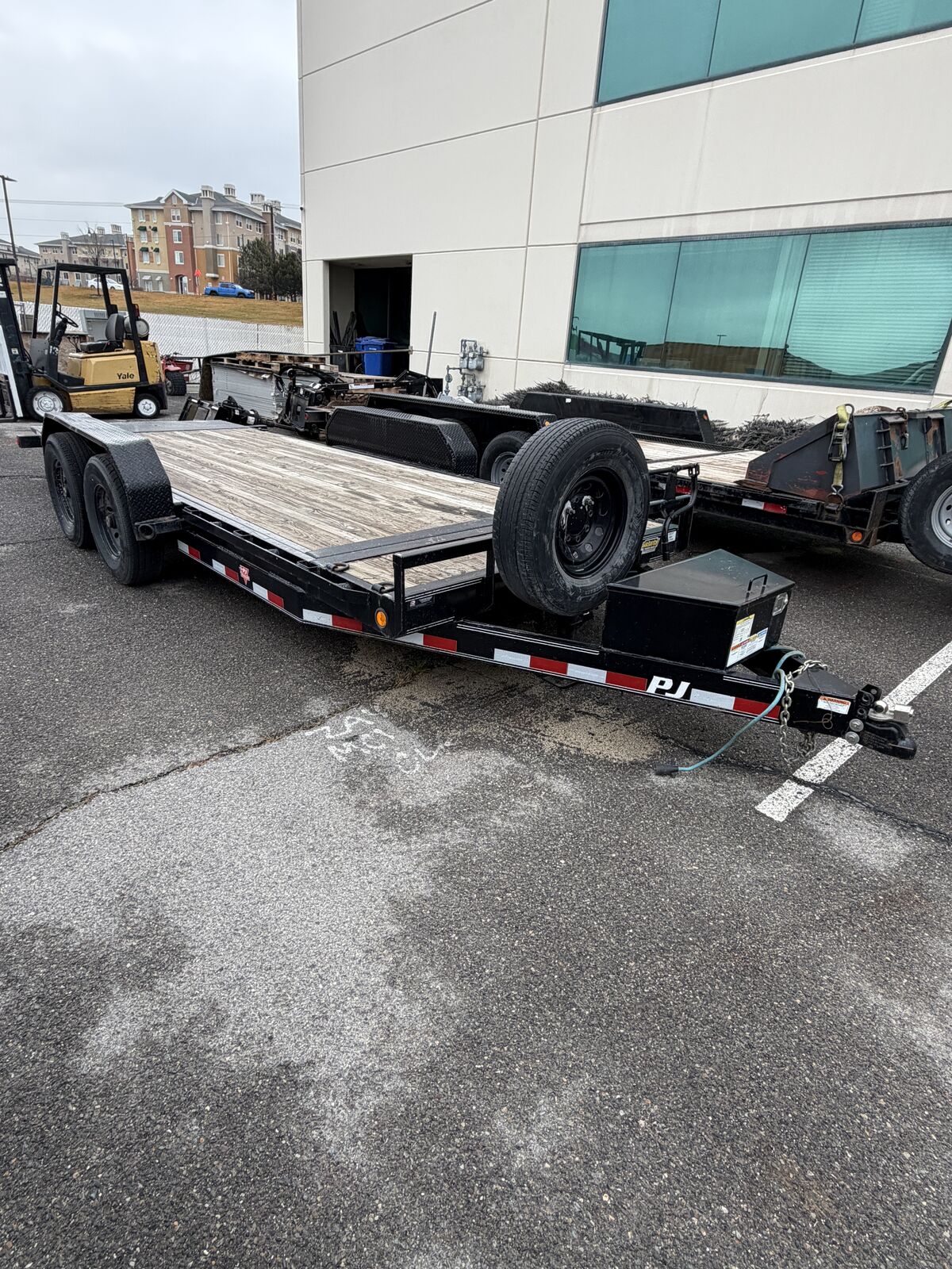 2022 PJ Trailer 18' equipment tilt - great condition - $8,500 OBO