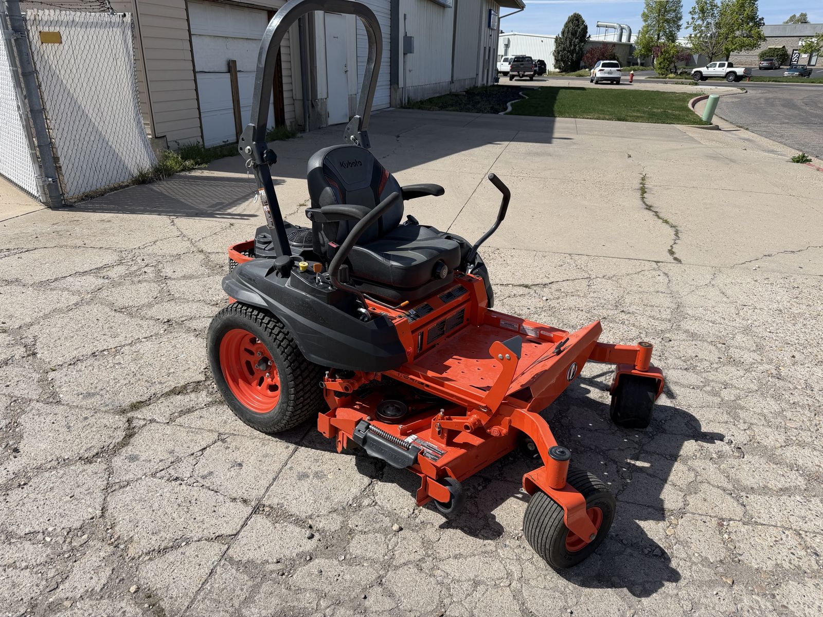 Kubota Z412KW 48" Zero Turn