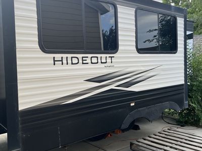 PRICE DROP 2020 Keystone Hideout Travel Trailer– One Owner, No Issues – Must See