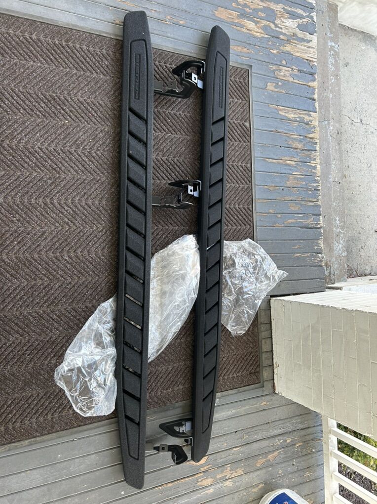 GMC Sierra Black Running Boards Brand New