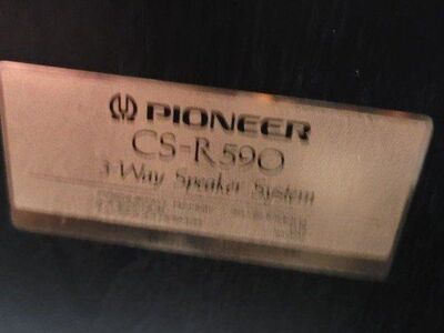 Pioneer 3 way speakers.