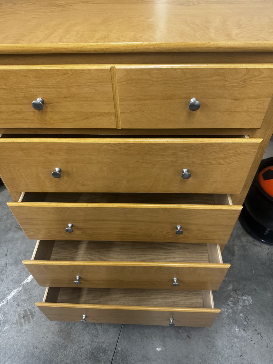Dresser! Get it quick!