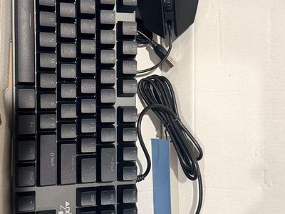 New in box Keyboard Mouse Set