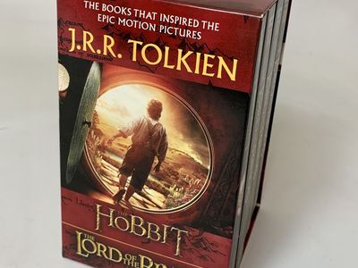 4 book box set Lord of the Rings paperbacks new