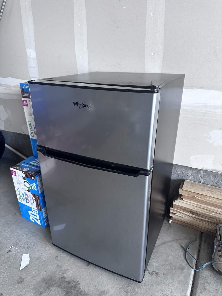 Whirlpool 3.1 cu ft Mini Refrigerator with Freezer - Stainless Steel, Reversible doors