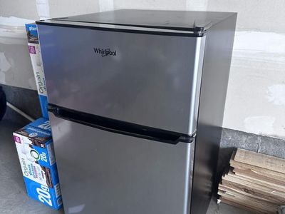 Whirlpool 3.1 cu ft Mini Refrigerator with Freezer - Stainless Steel, Reversible doors