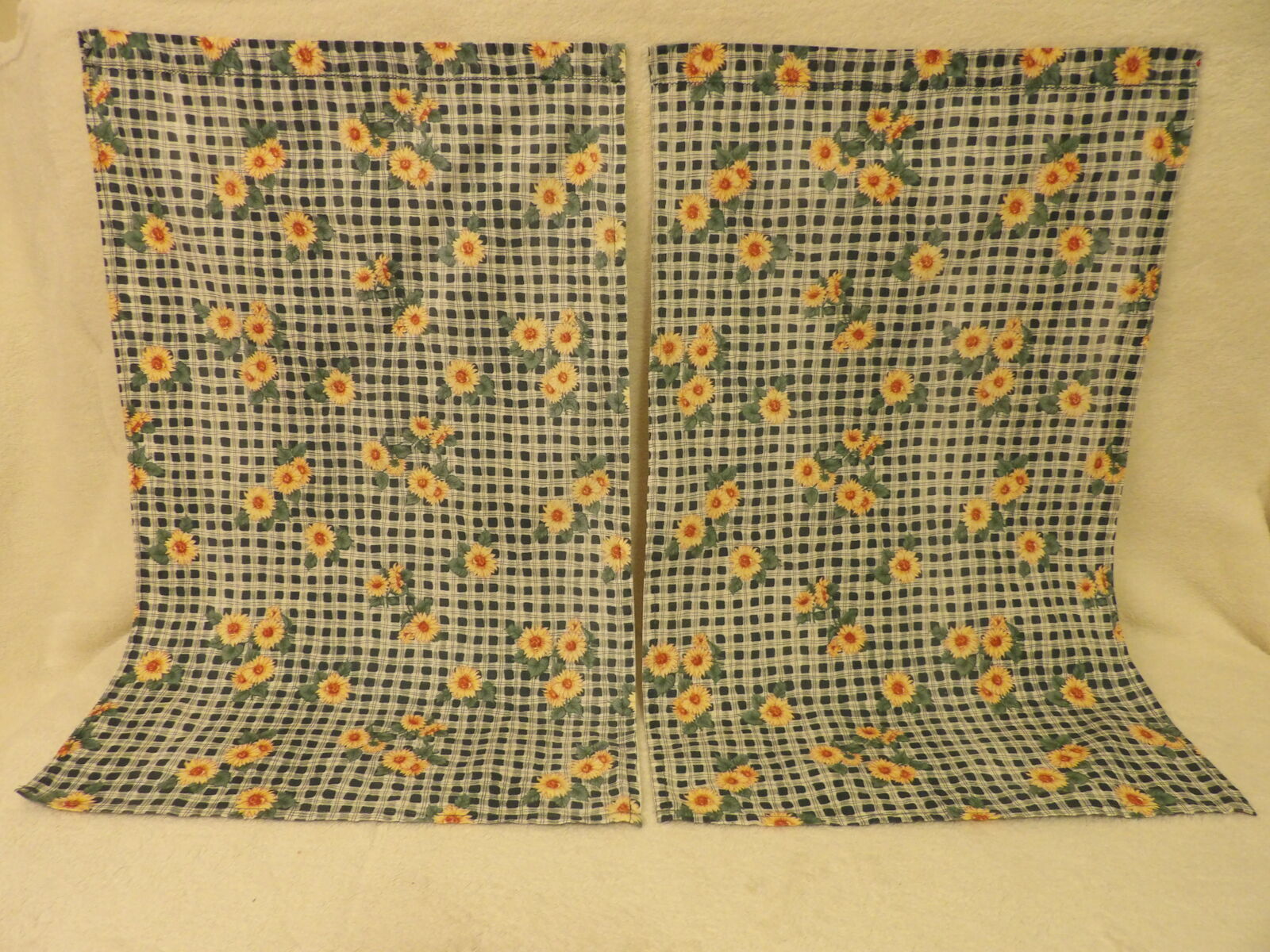 Green/Cream Checkered Sunflower Fabric Curtains 2 Panels 15" wide x 24.5" long