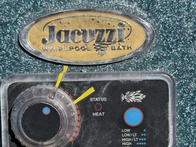 Free Jacuzzi Hot Tub