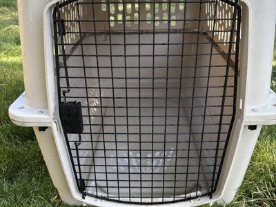 Petmate Vari Kennel Ultra Pet Carrier - Large - Tan Plastic Dog Crate w/ Wire Door