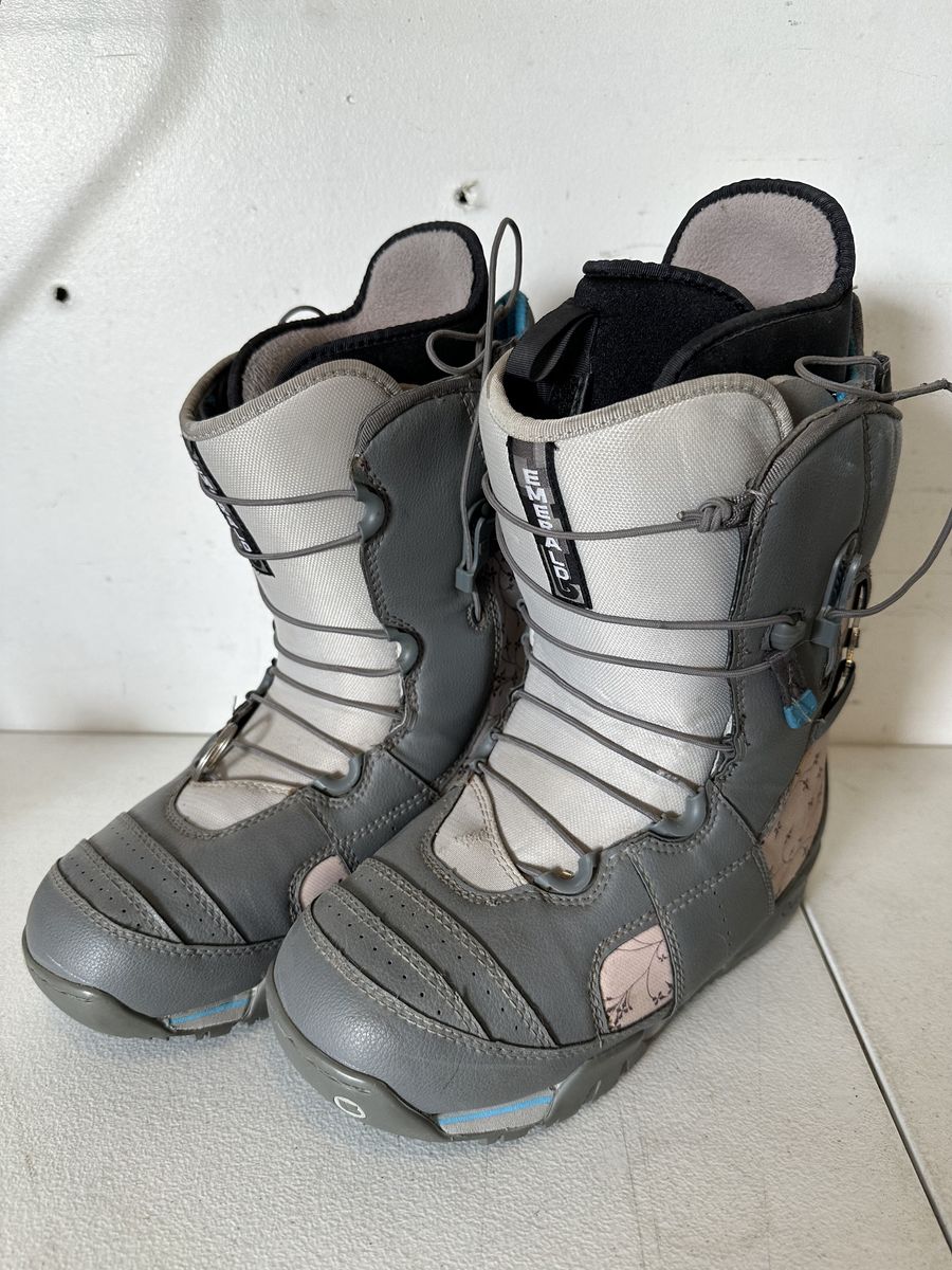 Burton Emerald Womens Snowboard Boots Size 8