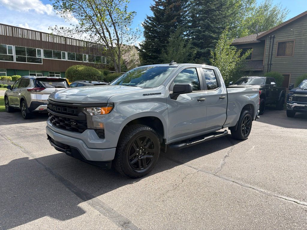 2024 Chevrolet Silverado 1500 Custom