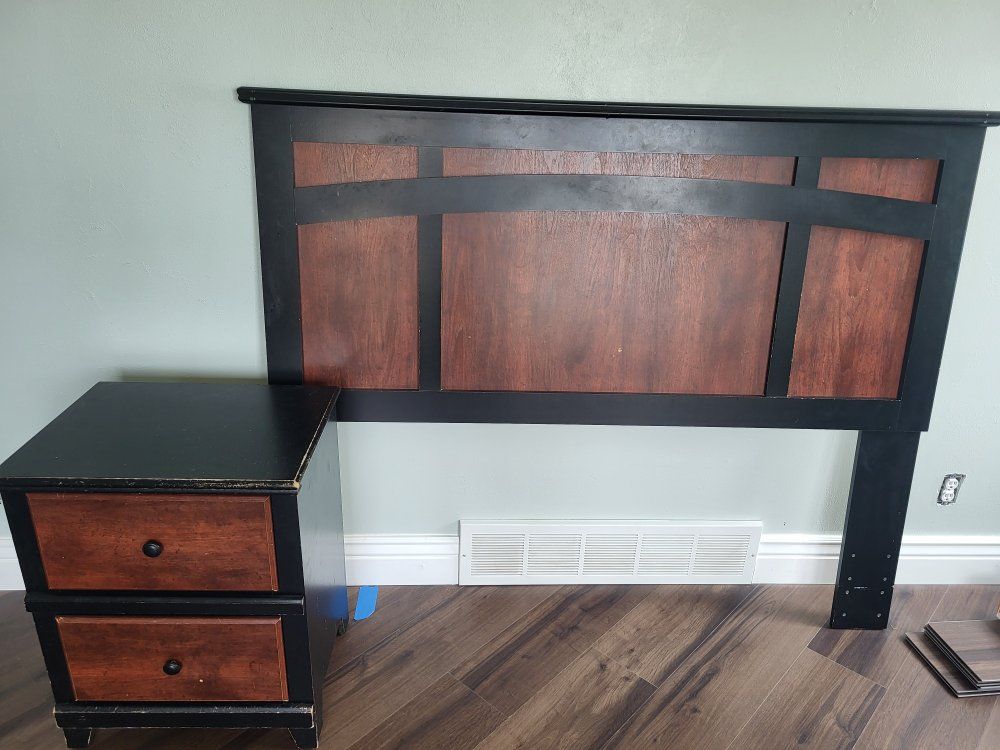 Queen headboard with night stand