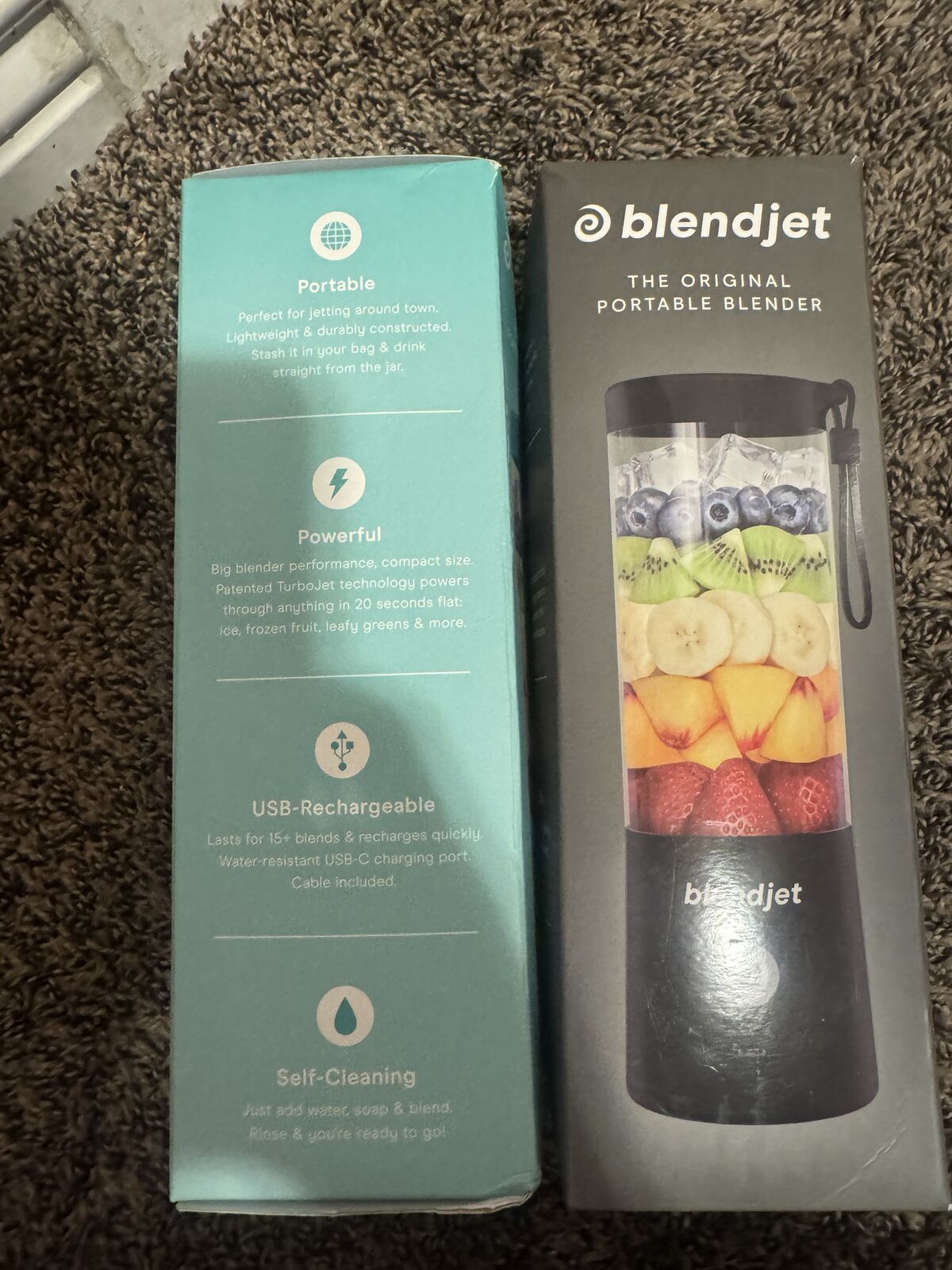 Selling 2 blendjets