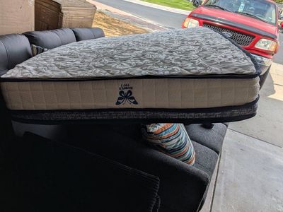 Burfly 1977 Quilted Pattern Mattress.