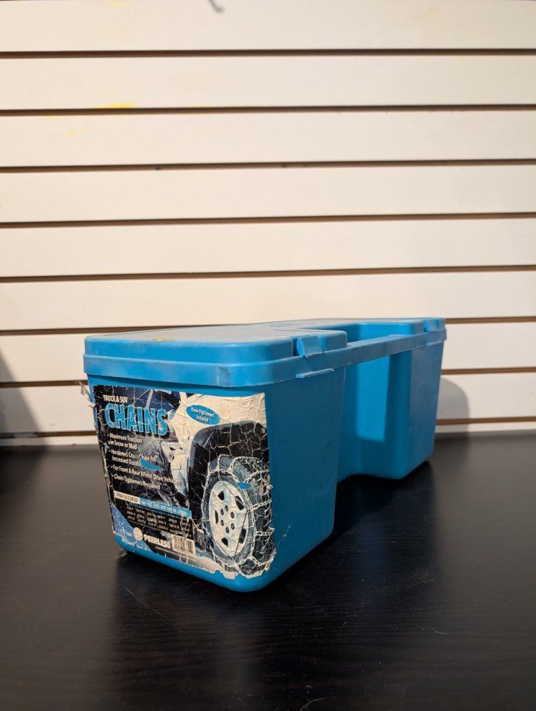 Peerless Truck & SUV Tire Chains with Storage Case