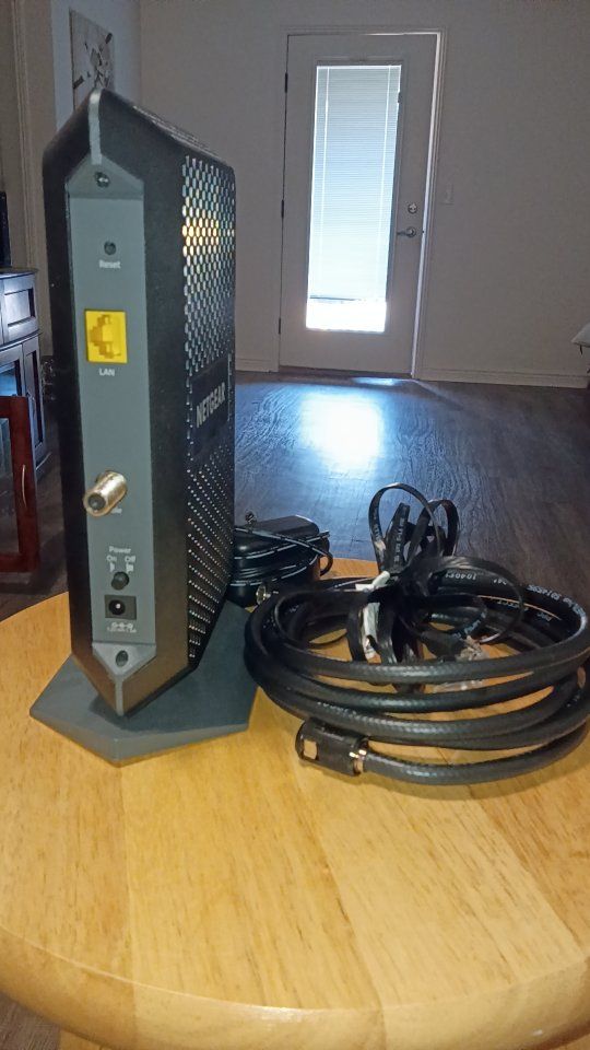 Netgear Cable Modem with Power Supply, Coaxial & Ethernet Cables