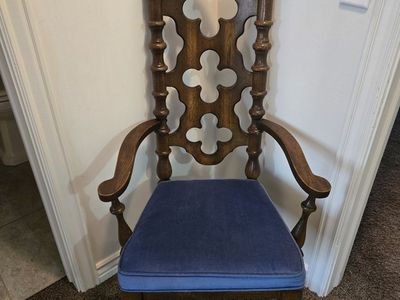 Single Vintage Dining Chair w/velvet seat