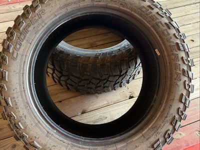 Cooper Discoverer STT Pro LT325/50R22
